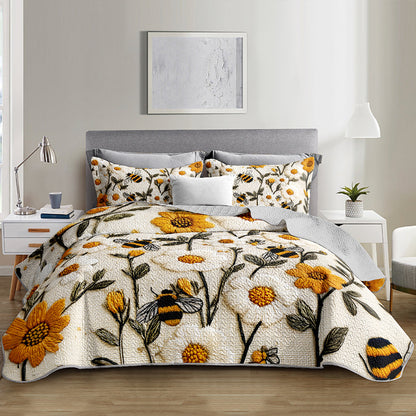 Flowers and bees pattern quilted bedspread set